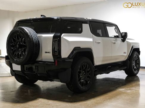 Used 2025 GMC Hummer EV 2X w/ LPO, Sport Package AWD/4WD image 10