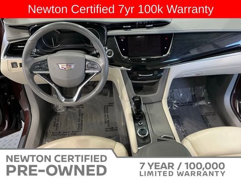 Used 2022 Cadillac XT6 Premium Luxury AWD/4WD image 16