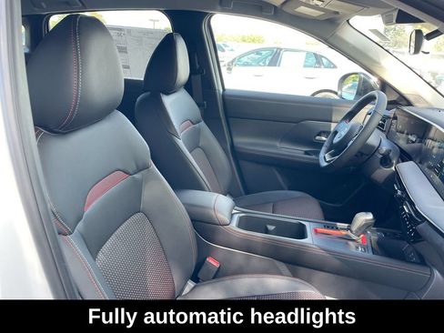 Used 2026 Nissan Kicks SR w/ Cold Weather Package AWD/4WD image 37