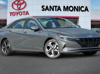 Used 2023 Hyundai Elantra SEL w/ Convenience Package FWD video 1