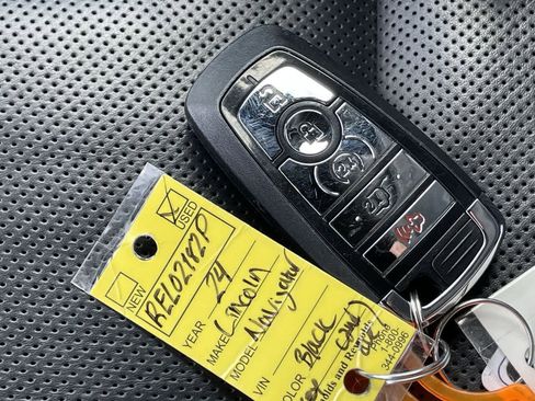 Used 2024 Lincoln Navigator L Reserve image 34