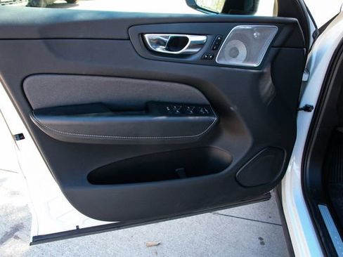 Used 2022 Volvo XC60 T8 Polestar w/ Protection Package Premier image 12