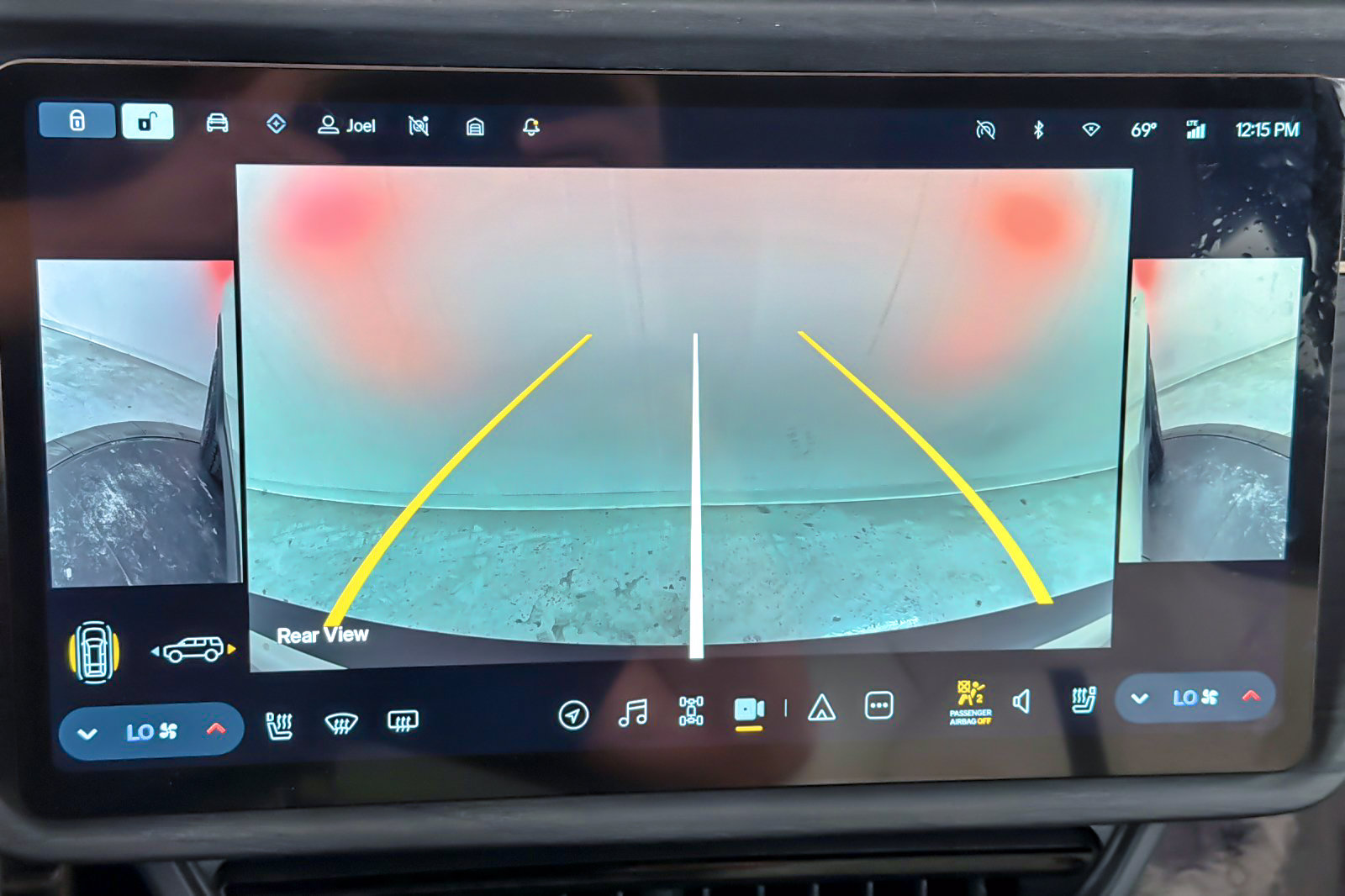 Used 2025 Rivian R1S Adventure Tri AWD/4WD image 20
