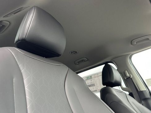 New 2026 Kia Carnival LXS image 18