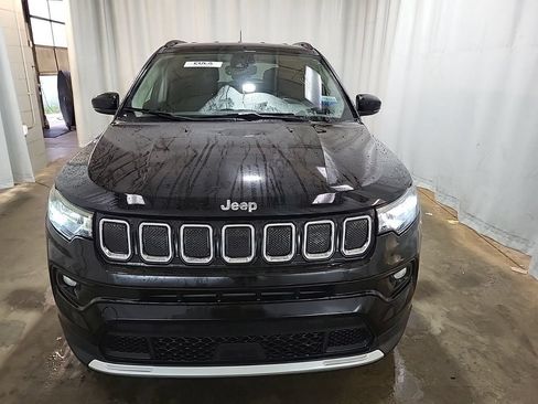Used 2022 Jeep Compass Limited AWD/4WD image 2