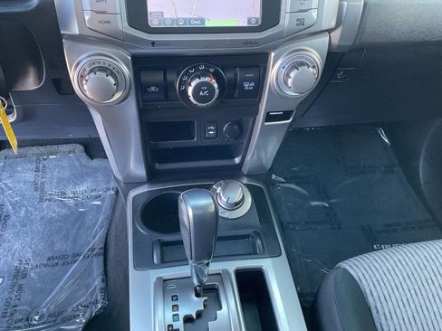 Used 2014 Toyota 4Runner SR5 image 23