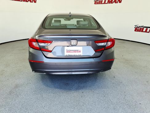 Used 2018 Honda Accord Touring image 7