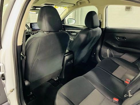 Used 2024 Nissan Sentra SV FWD image 22