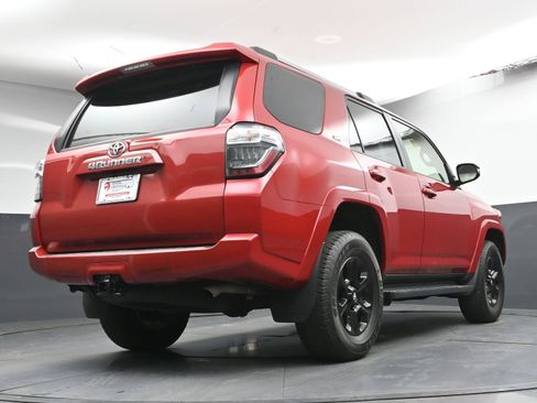 Certified 2024 Toyota 4Runner SR5 image 27
