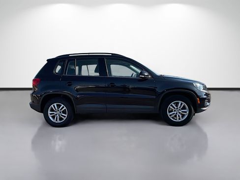 Used 2015 Volkswagen Tiguan S image 2