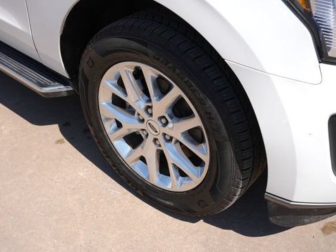 Used 2021 Ford Expedition XLT AWD/4WD image 9