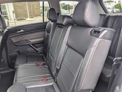 Certified 2022 Volkswagen Atlas SE image 21