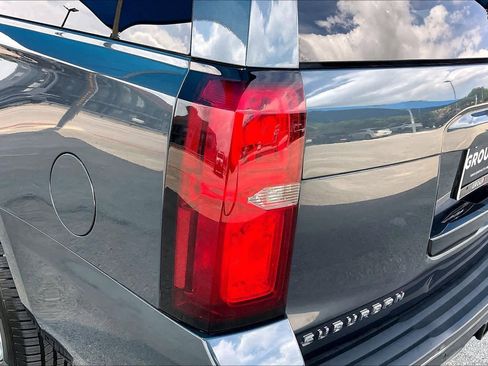 Used 2019 Chevrolet Suburban LT image 29