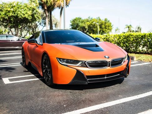 Used 2015 BMW i8 AWD/4WD image 4