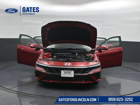 Used 2024 Hyundai Elantra SEL FWD image 58