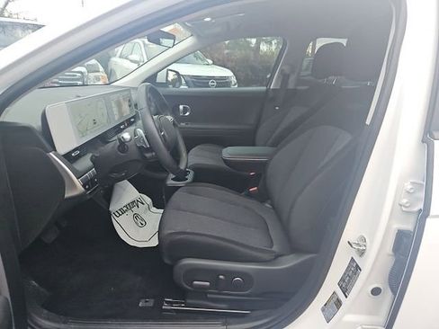 Used 2024 Hyundai Ioniq 5 SE image 5