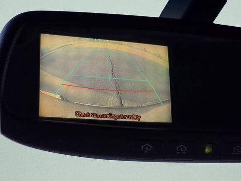 Used 2012 Toyota Tacoma 4x4 Double Cab w/ SR5 Pkg image 6