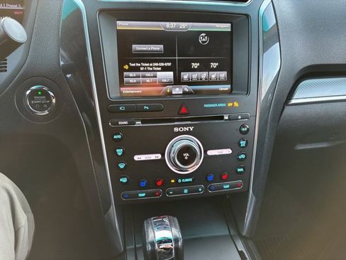Used 2016 Ford Explorer Sport w/ Equipment Group 401A image 12