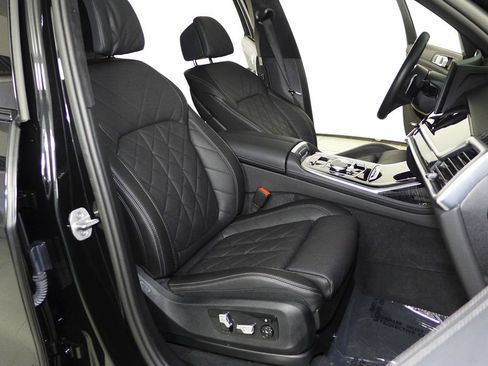 Certified 2024 BMW X7 xDrive40i w/ M Sport Package AWD/4WD image 19