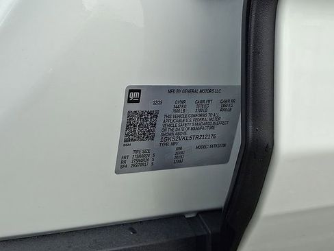 New 2026 GMC Yukon AT4 Ultimate w/ LPO, Illumination Package AWD/4WD image 18