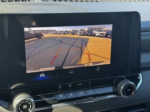 Certified 2024 Chevrolet Colorado Trail Boss w/ Advanced Trailering Package image 4