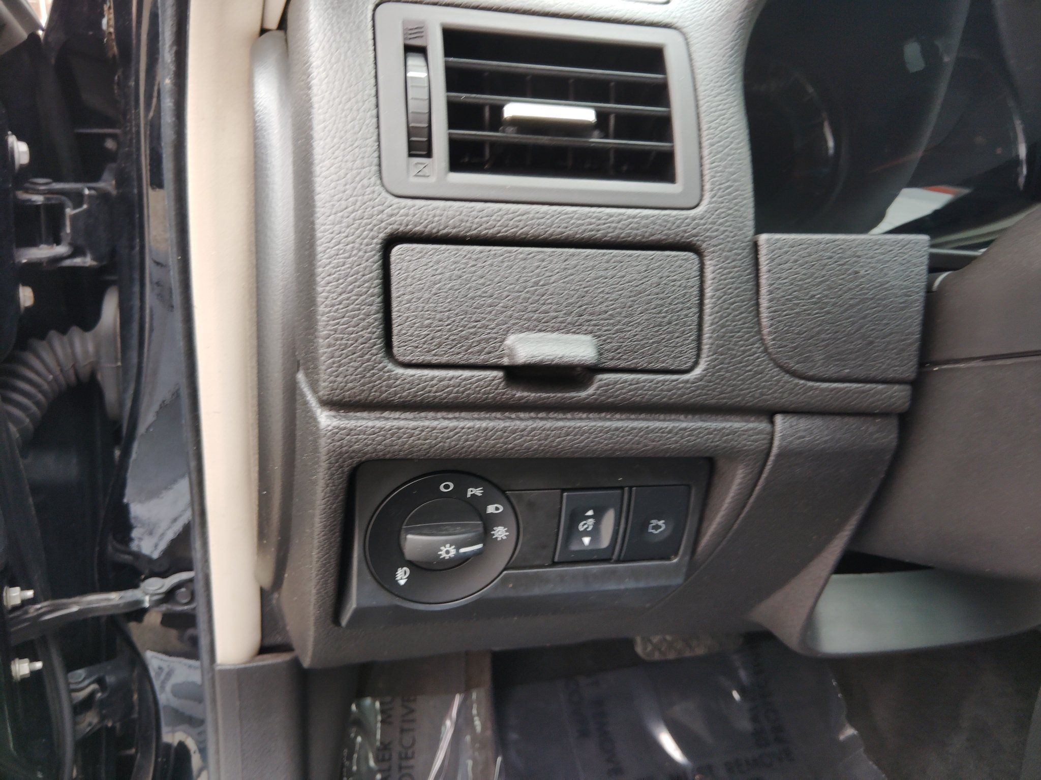 Used 2012 Ford Fusion SEL FWD image 15
