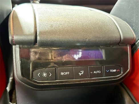 Used 2021 Toyota Highlander XSE image 28