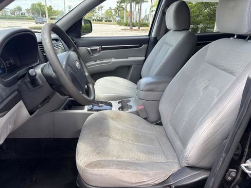 Used 2009 Hyundai Santa Fe GLS FWD image 10