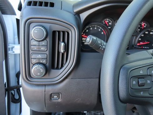 New 2026 Chevrolet Silverado 1500 W/T w/ WT Value Package AWD/4WD image 11