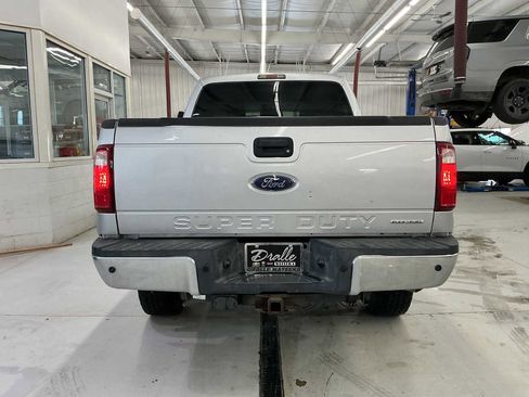 Used 2015 Ford F250 XLT w/ XLT Premium Package image 6