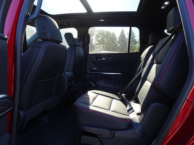 New 2027 Chevrolet Traverse RS w/ LPO, Floor Liner Package FWD image 8