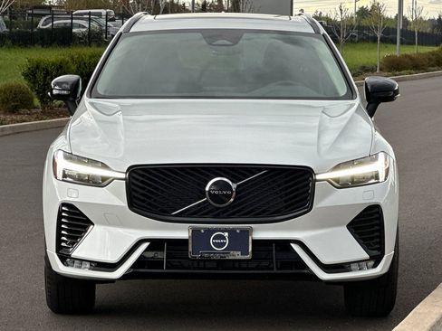 New 2026 Volvo XC60 B5 Core w/ Protection Package Premier image 8