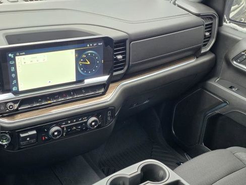 Used 2024 Chevrolet Silverado 1500 RST image 30