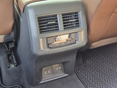 Certified 2023 Volkswagen Atlas SE w/ Panoramic Sunroof Package FWD image 15