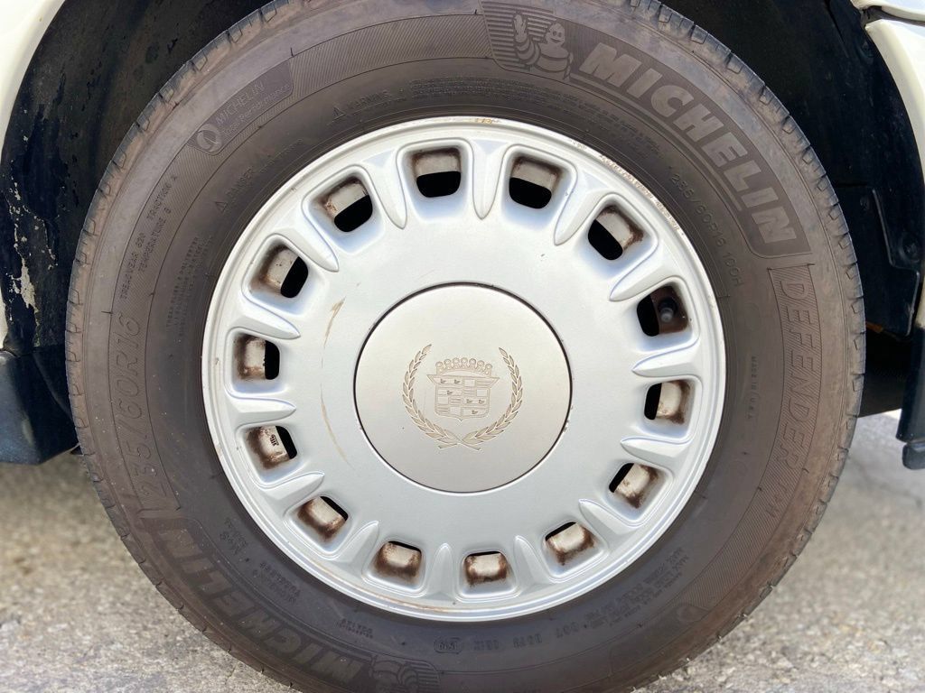 Used 1993 Cadillac Allante FWD image 13