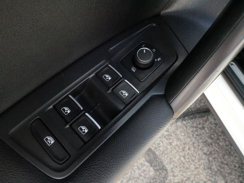 Used 2021 Volkswagen Tiguan SE R-Line AWD/4WD image 19