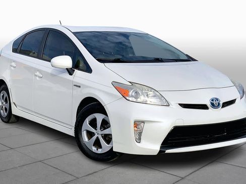 Used 2013 Toyota Prius Two image 3