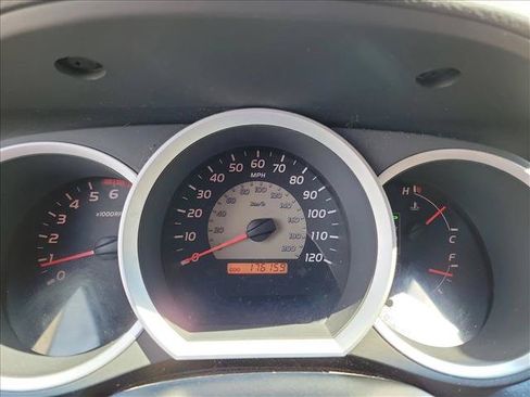 Used 2006 Toyota Tacoma PreRunner RWD image 15