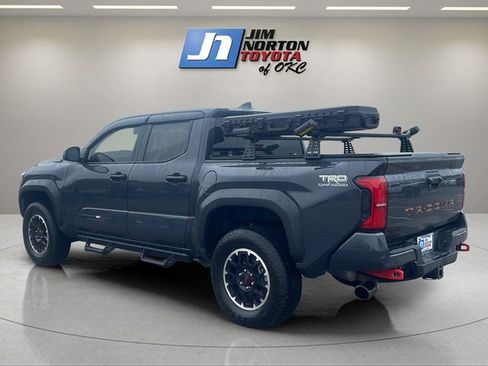 Used 2025 Toyota Tacoma TRD Off-Road AWD/4WD image 7