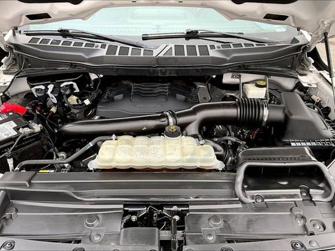 Used 2021 Ford F150 Platinum w/ Equipment Group 701A High image 9