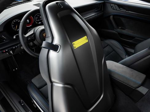 Used 2025 Porsche 911 GT3 image 44