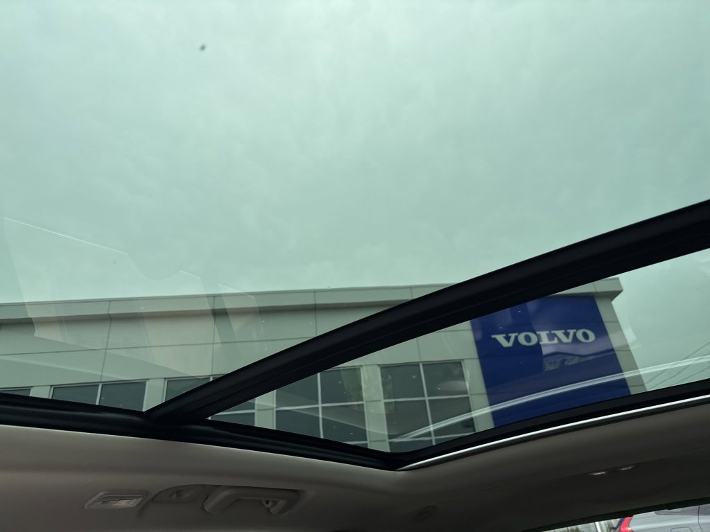 Certified 2023 Volvo XC90 B5 Plus w/ Protection Package Premier AWD/4WD image 25