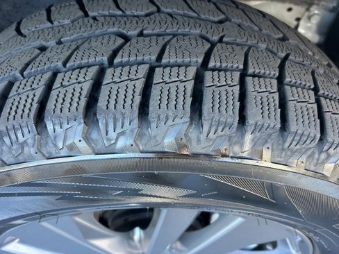 Used 2024 Nissan Pathfinder SV image 24