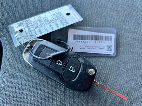 Used 2025 Ford F250 XLT image 17