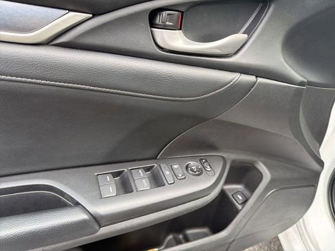 Used 2018 Honda Civic EX-L image 27