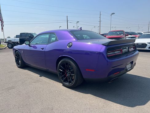 Used 2023 Dodge Challenger SRT Hellcat RWD image 3