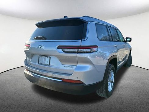 Used 2022 Jeep Grand Cherokee L Laredo w/ Luxury Tech Group I image 16