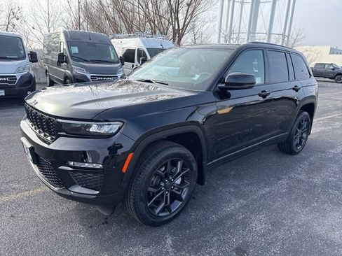 New 2025 Jeep Grand Cherokee Limited image 1