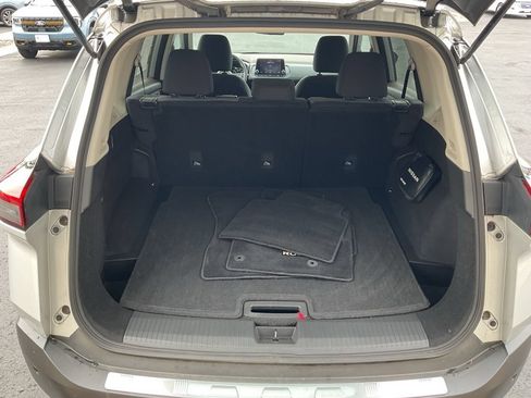 Used 2023 Nissan Rogue SV AWD/4WD image 21