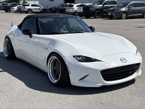 Used 2016 MAZDA MX-5 Miata Sport image 7